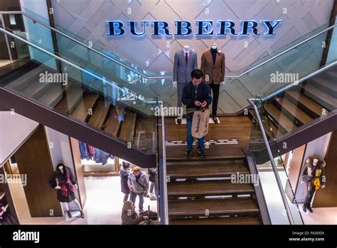 Burberry Outlet, La Vallée Village 